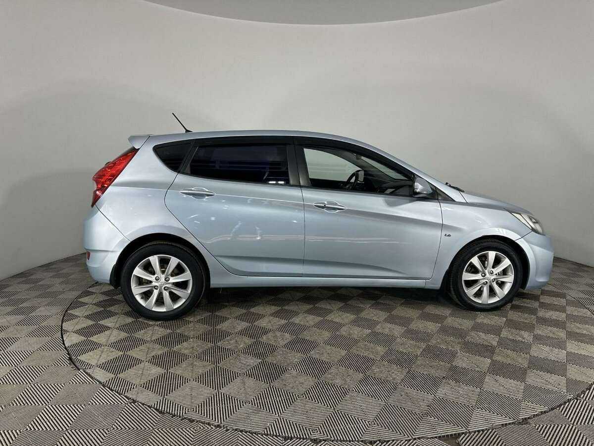 Купить Hyundai Solaris, 2011, 134 000 км, фото №4