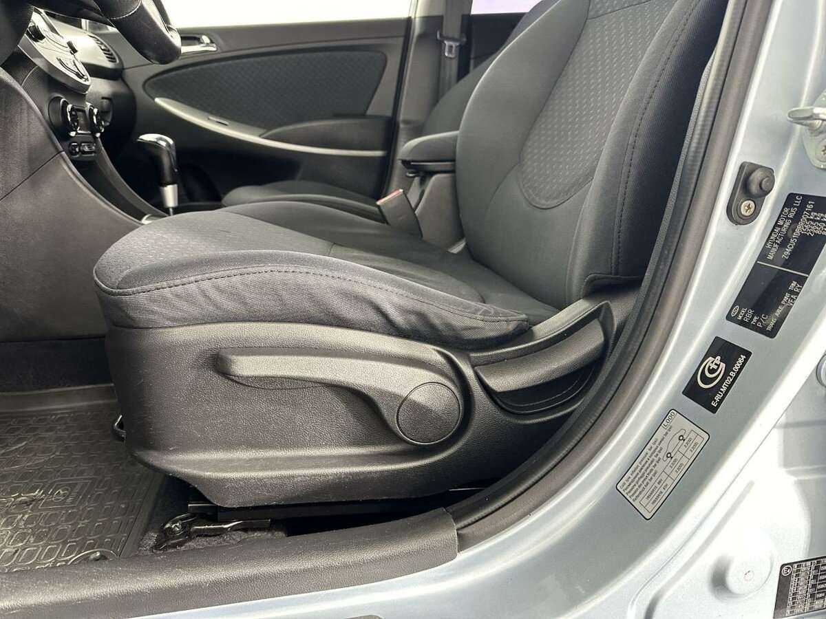 Купить Hyundai Solaris, 2011, 134 000 км, фото №10