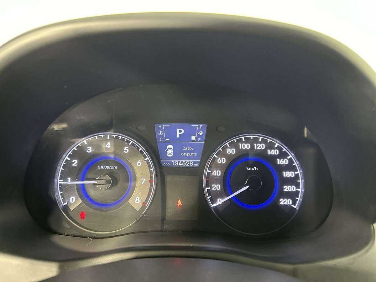 Купить Hyundai Solaris, 2011, 134 000 км, фото №11