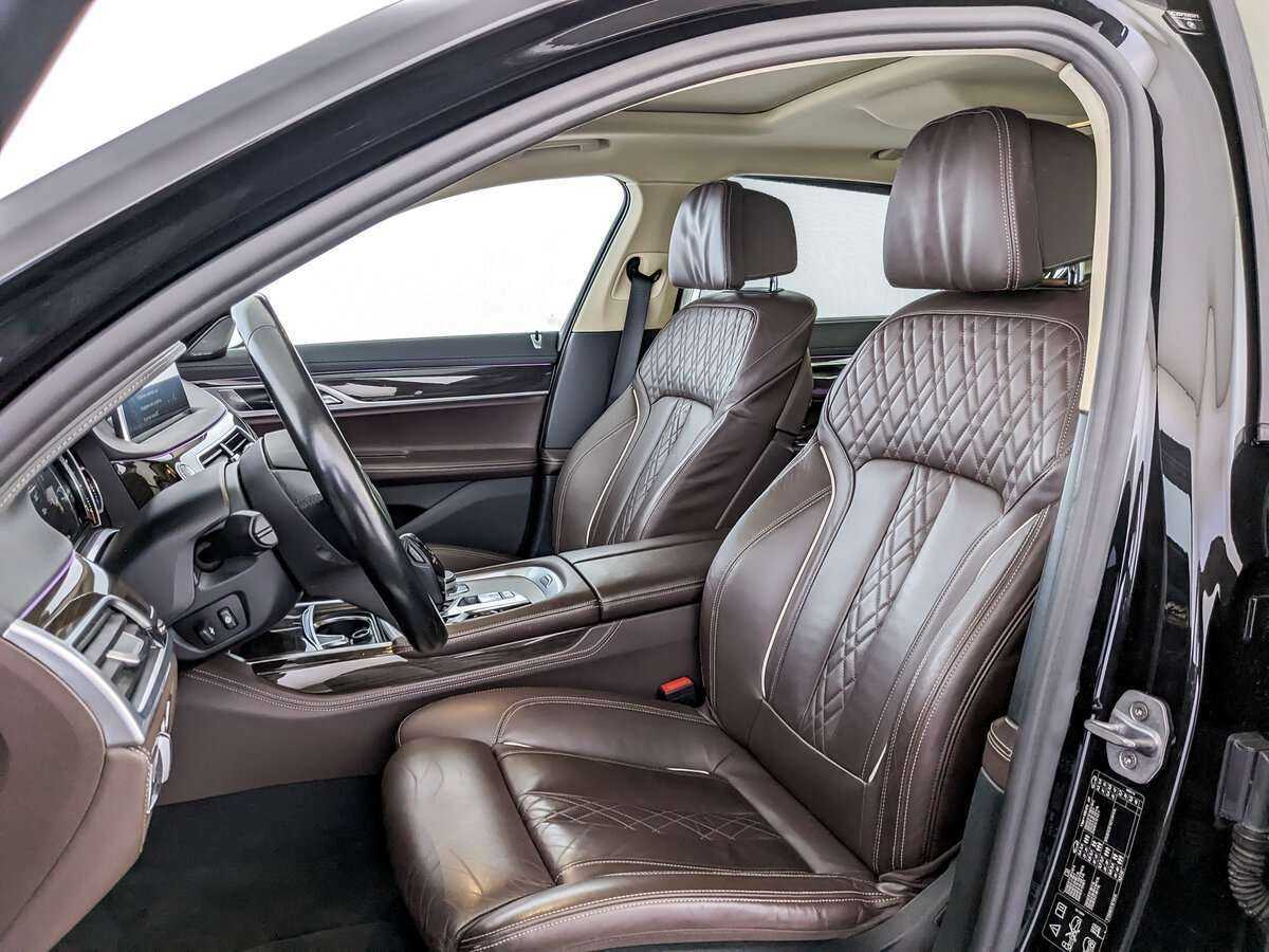 Купить BMW 7 серии Long 740Li xDrive, 2016, 65 355 км, фото №13