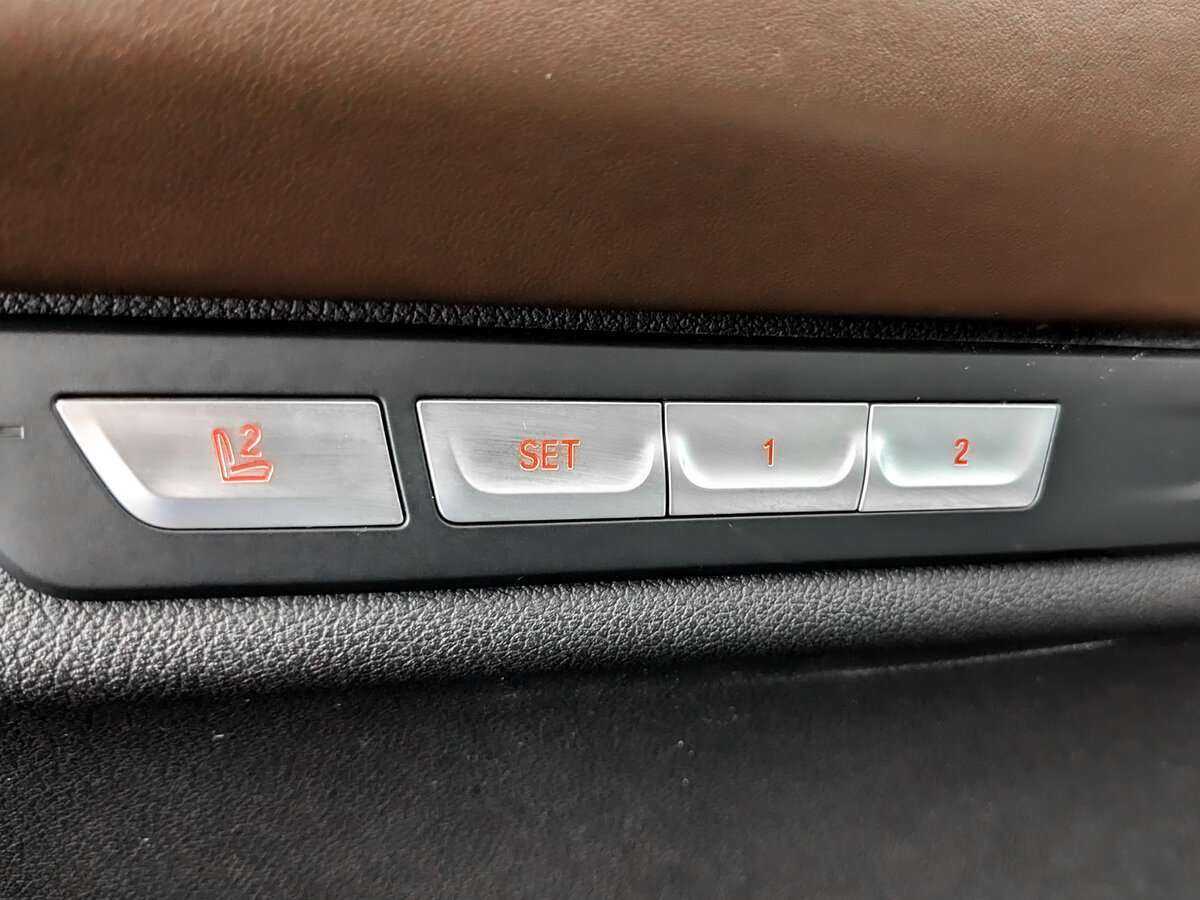 Купить BMW 7 серии Long 740Li xDrive, 2016, 65 355 км, фото №15