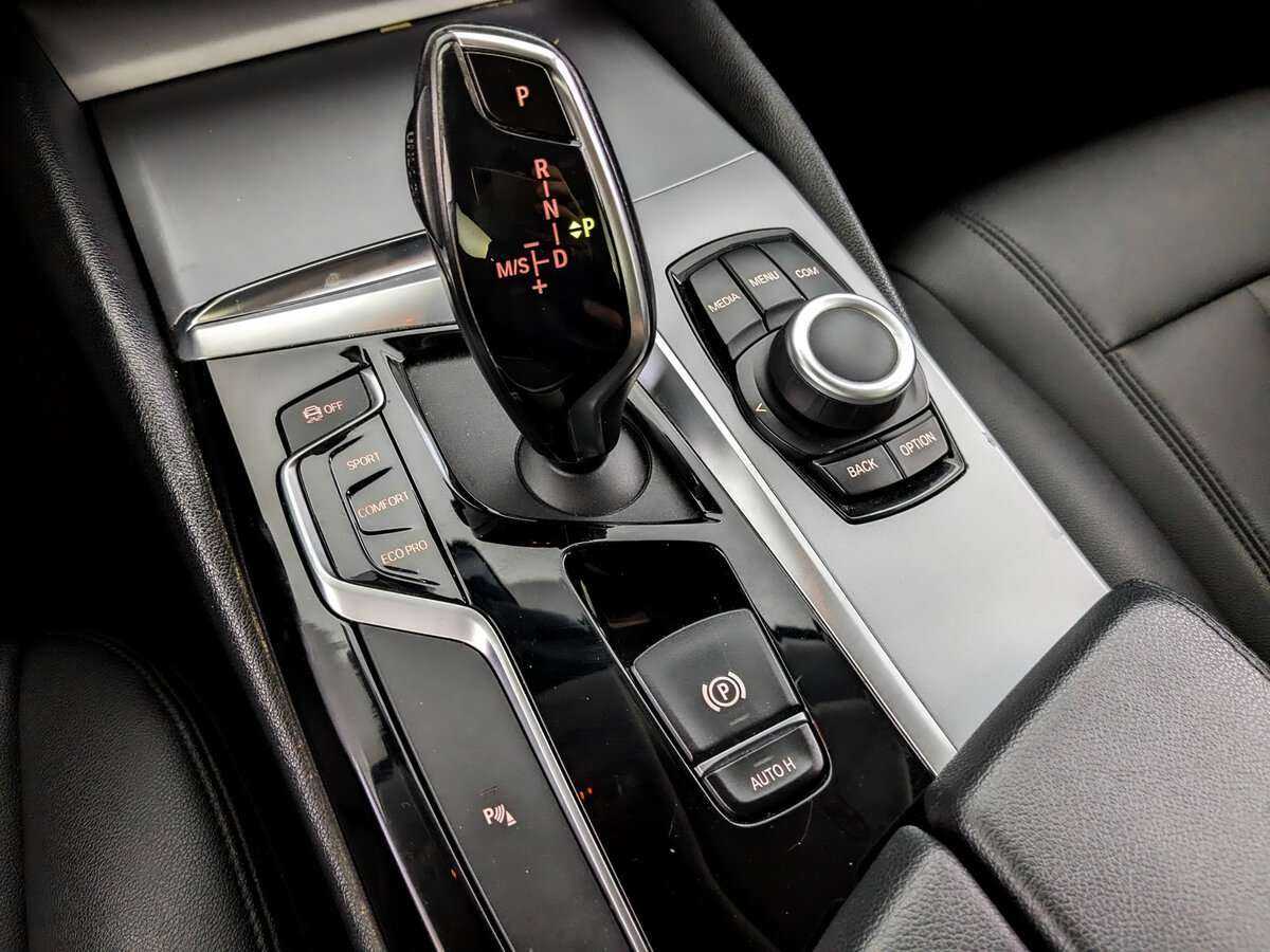 Купить BMW 5 серии 520i, 2018, 187 995 км, фото №23