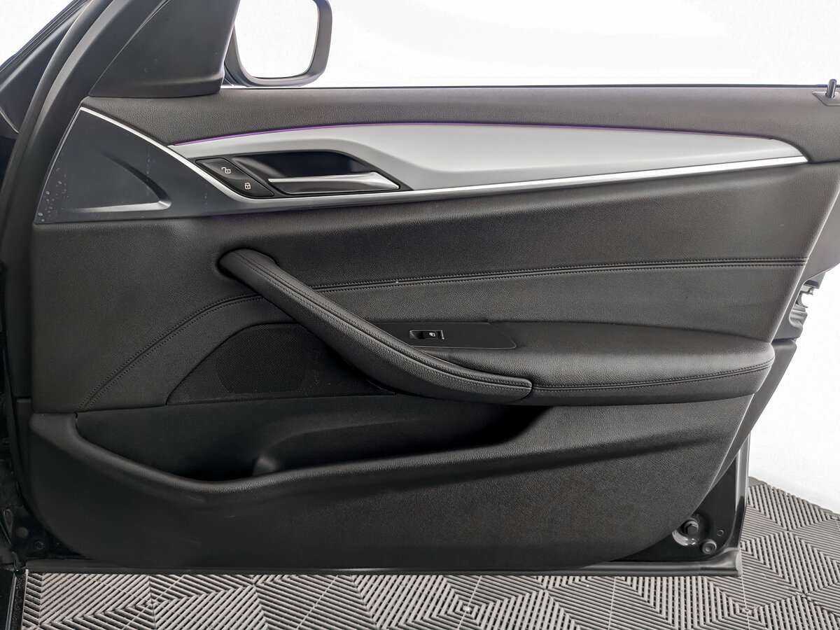 Купить BMW 5 серии 520i, 2018, 212 355 км, фото №20