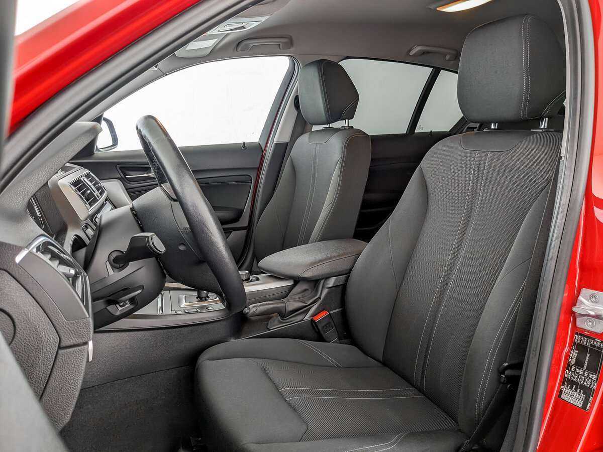 Купить BMW 1 серии 118i, 2017, 72 778 км, фото №16