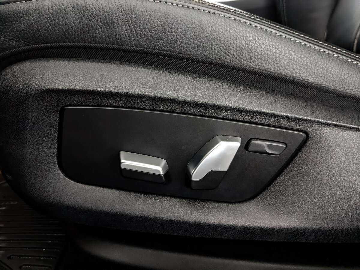 Купить BMW 5 серии 530d xDrive, 2021, 29 990 км, фото №16