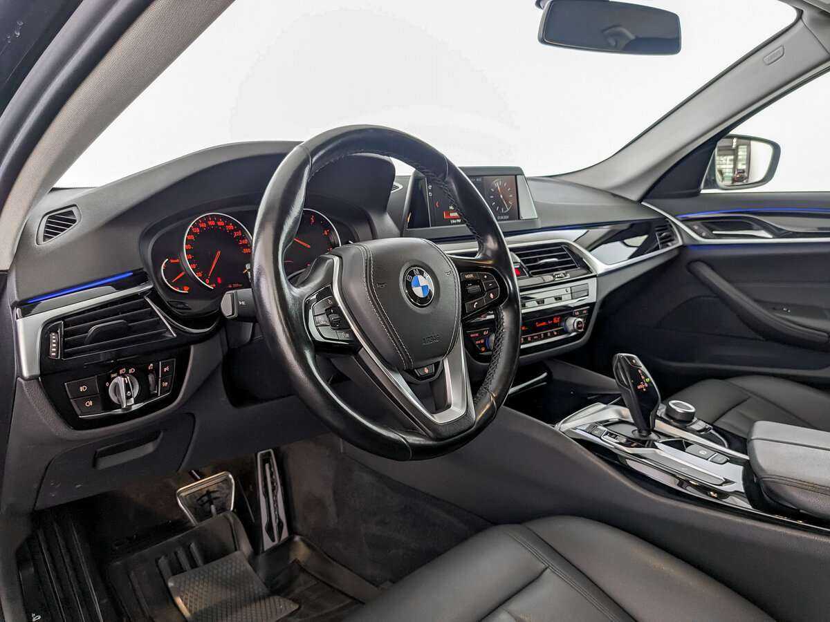 Купить BMW 5 серии 520d, 2019, 81 388 км, фото №16