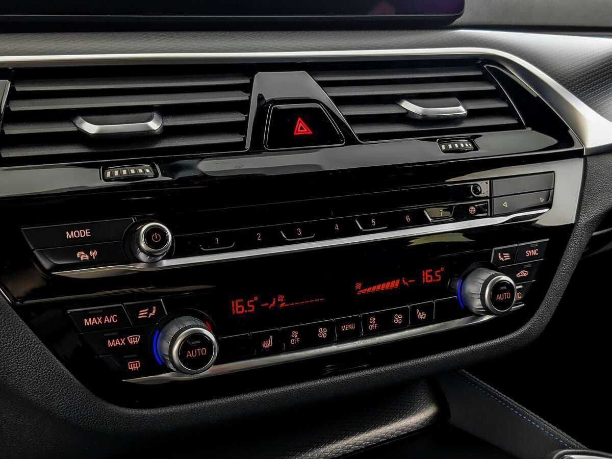 Купить BMW 5 серии 520d xDrive, 2021, 57 000 км, фото №18