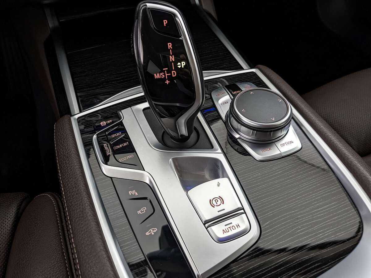 Купить BMW 7 серии Long 730Ld xDrive, 2019, 84 741 км, фото №21