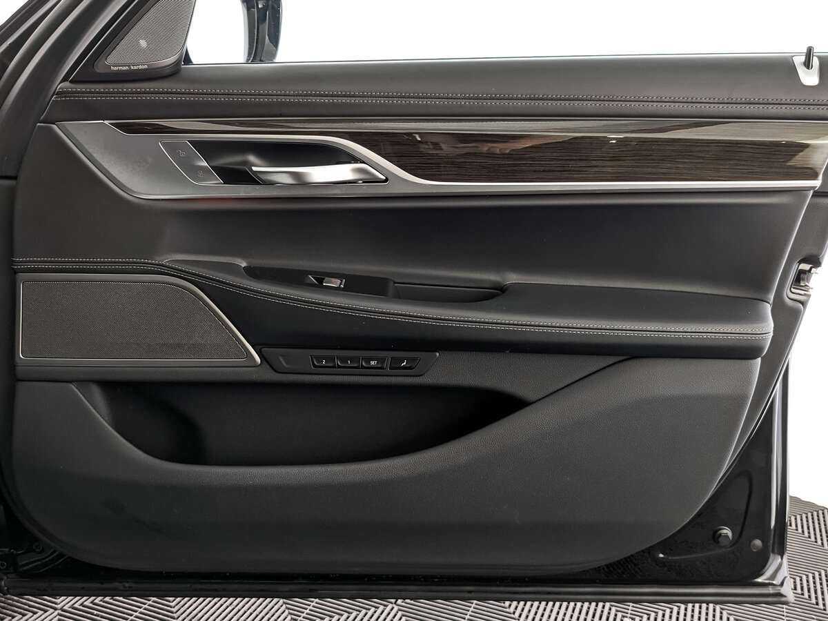 Купить BMW 7 серии Long 750Li xDrive, 2019, 48 116 км, фото №20