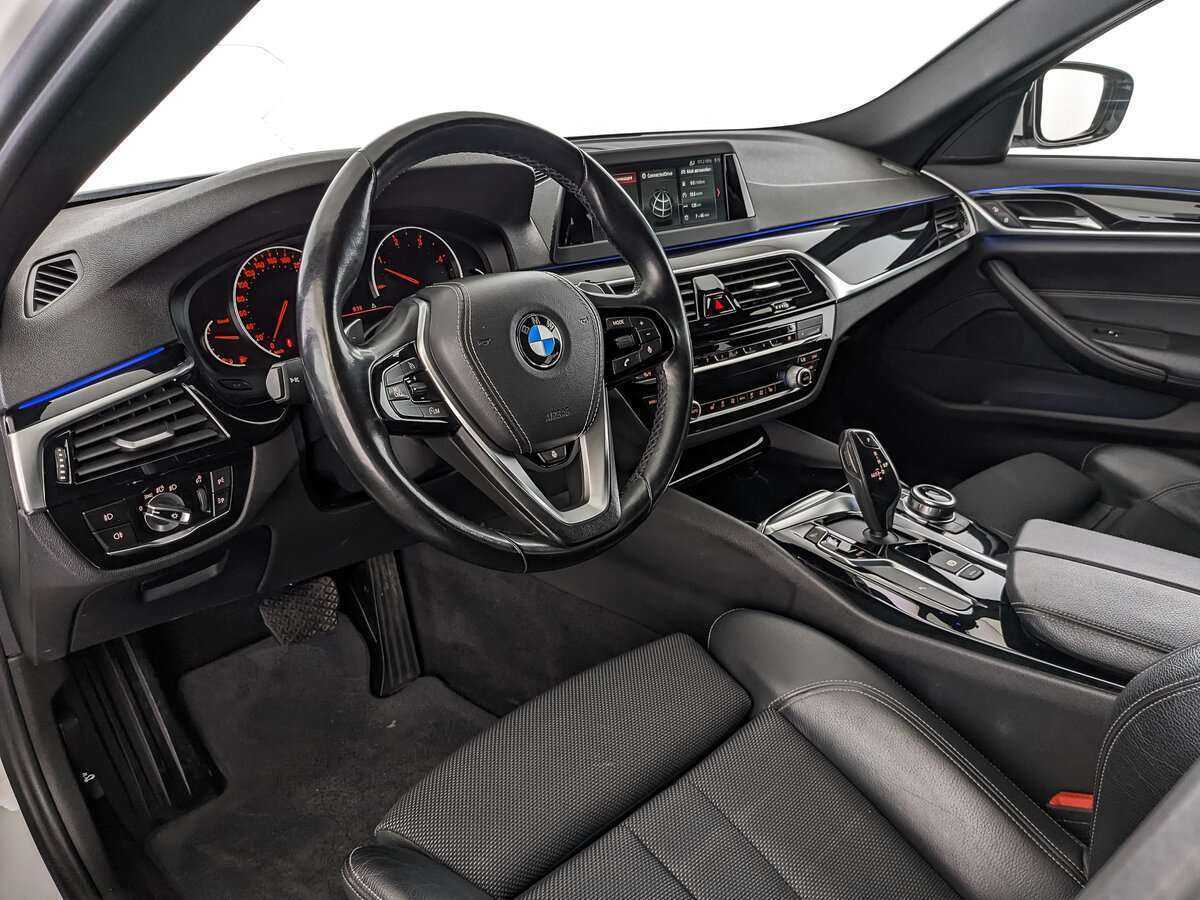 Купить BMW 5 серии 520d, 2017, 141 423 км, фото №11