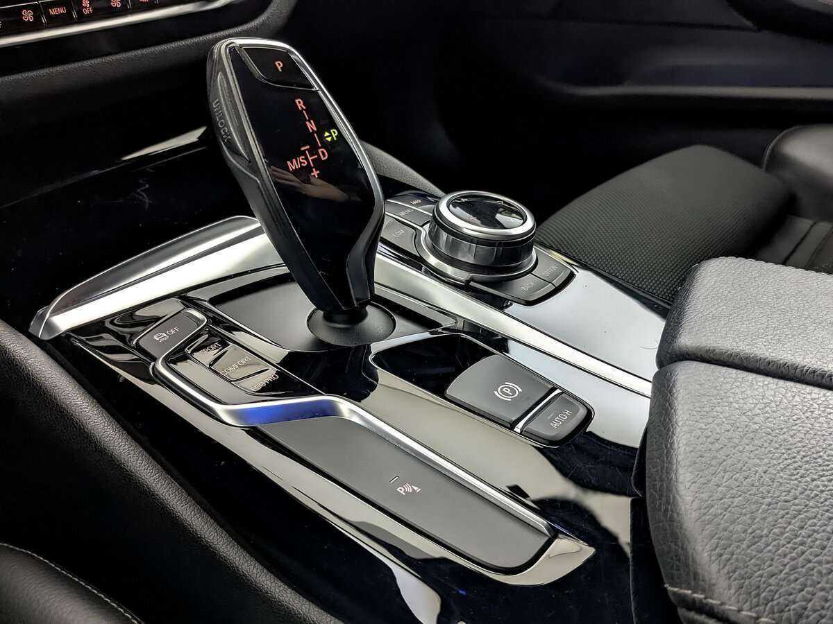 Купить BMW 5 серии 520d, 2017, 141 423 км, фото №22