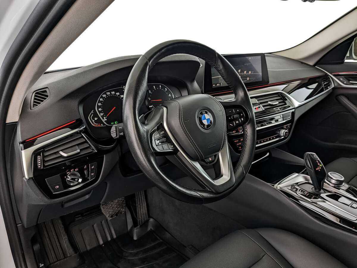 Купить BMW 5 серии 520i, 2020, 56 000 км, фото №10