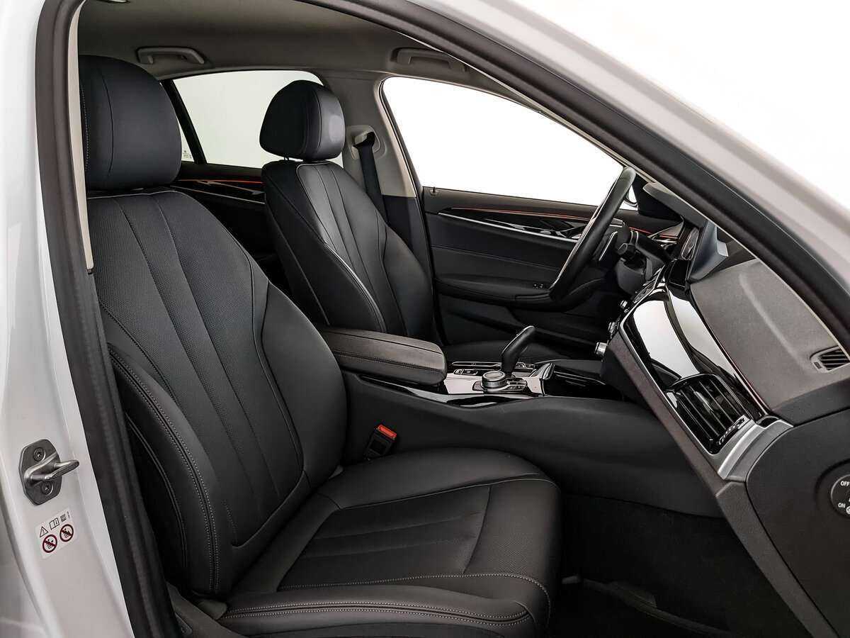 Купить BMW 5 серии 520i, 2020, 56 000 км, фото №18