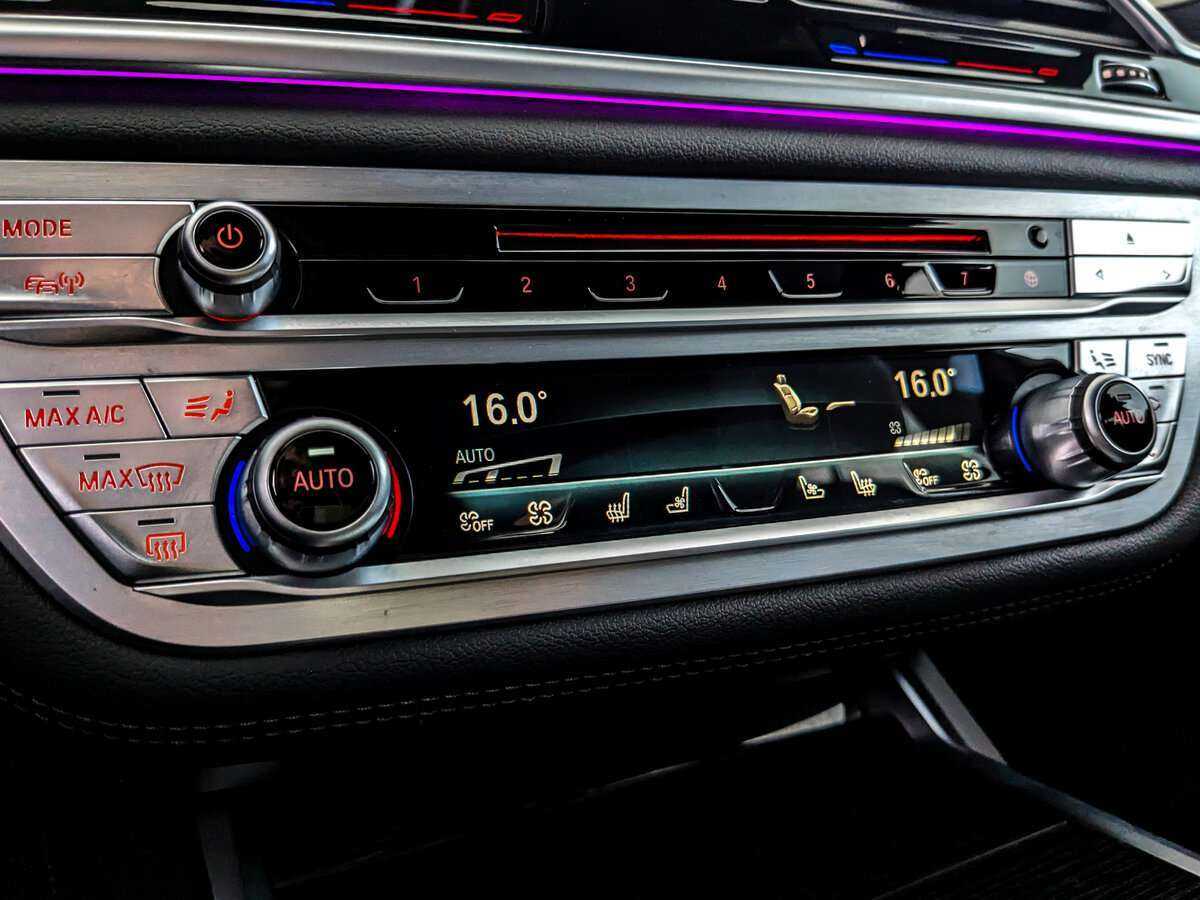 Купить BMW 7 серии 740d xDrive, 2019, 92 060 км, фото №23