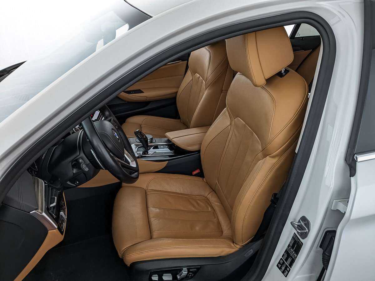 Купить BMW 5 серии 530i xDrive, 2019, 84 800 км, фото №15