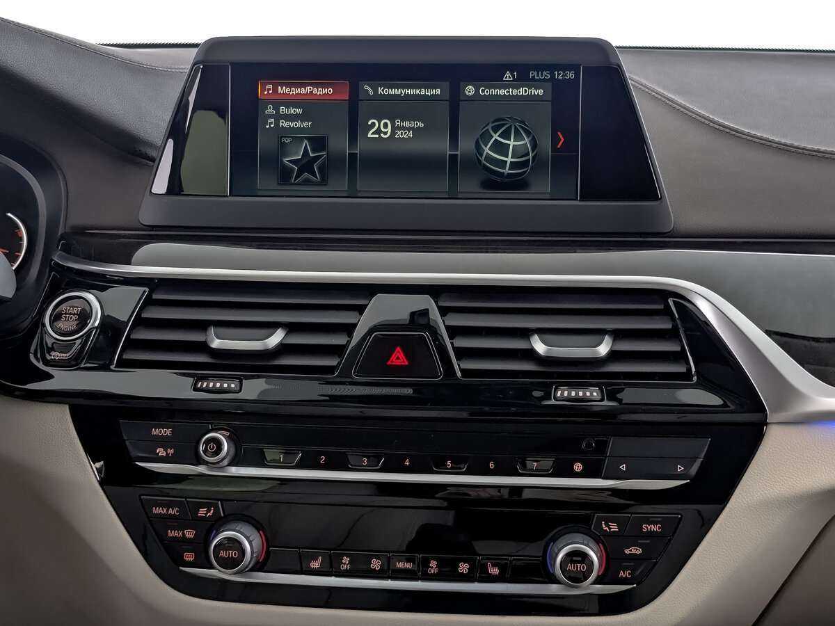 Купить BMW 5 серии 520i, 2017, 114 874 км, фото №13