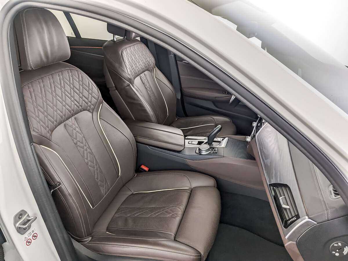 Купить BMW 5 серии 530d xDrive, 2020, 66 452 км, фото №19