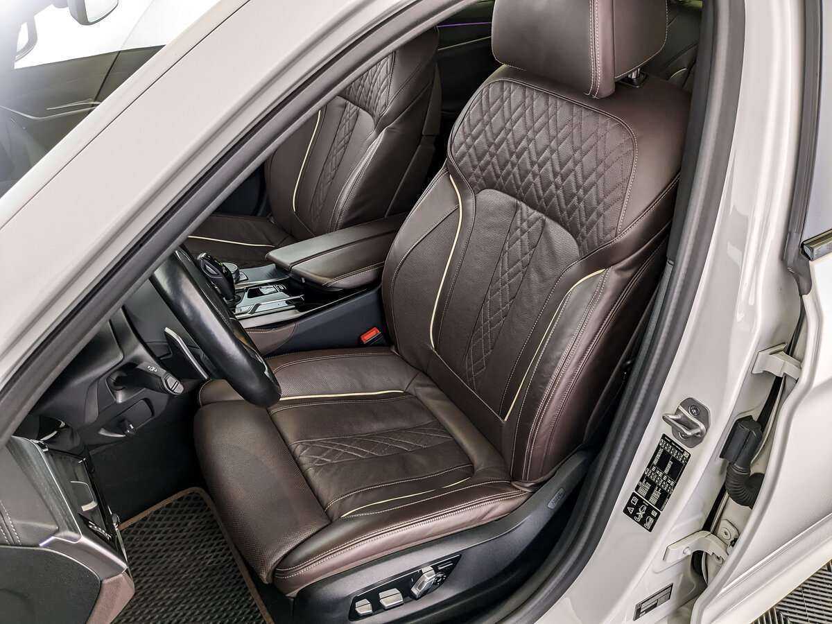 Купить BMW 5 серии 530d xDrive, 2020, 64 100 км, фото №17