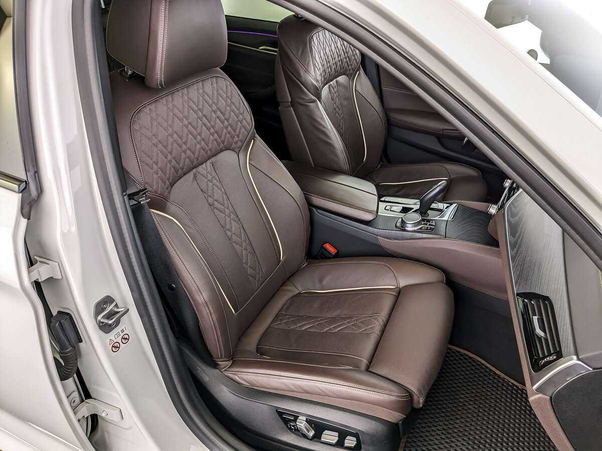 Купить BMW 5 серии 530d xDrive, 2020, 64 100 км, фото №19