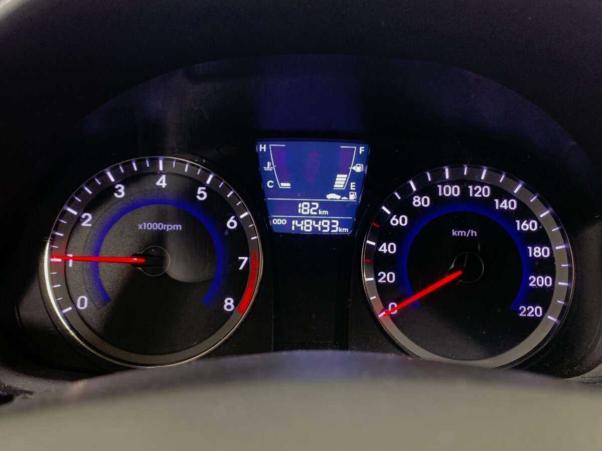 Купить Hyundai Solaris, 2011, 149 000 км, фото №12