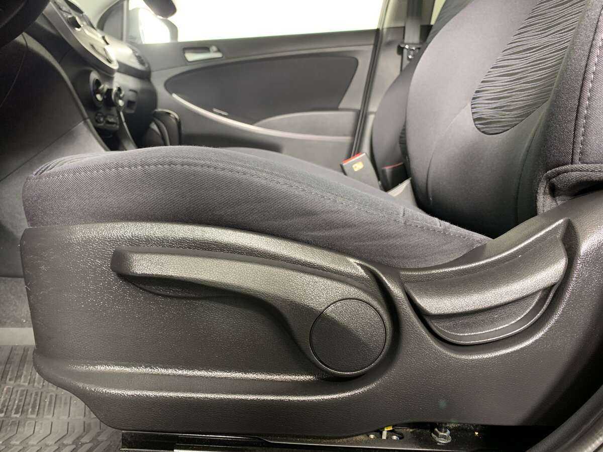 Купить Hyundai Solaris, 2014, 100 924 км, фото №14