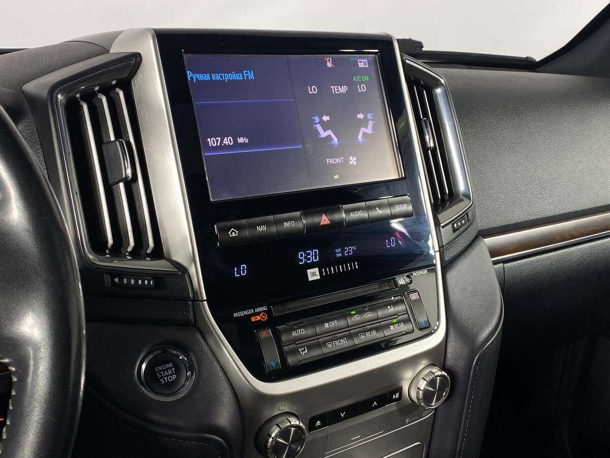 Купить Toyota Land Cruiser, 2017, 200 149 км, фото №13