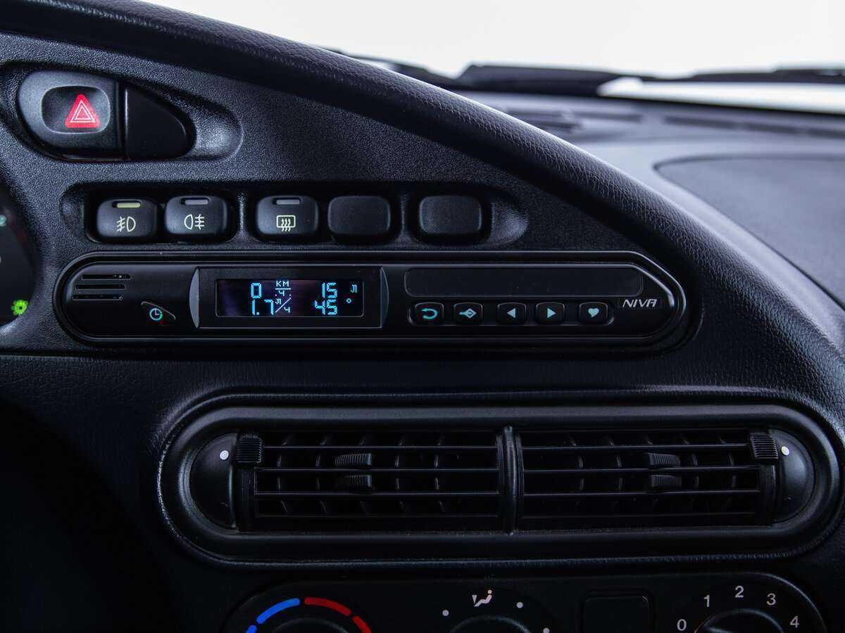 Купить Chevrolet Niva, 2015, 66 675 км, фото №9