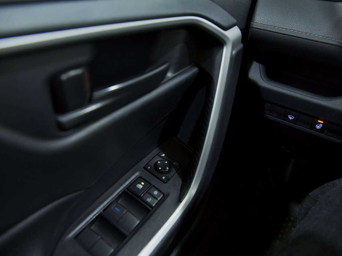 Купить Toyota RAV4, 2020, 45 768 км, фото №10