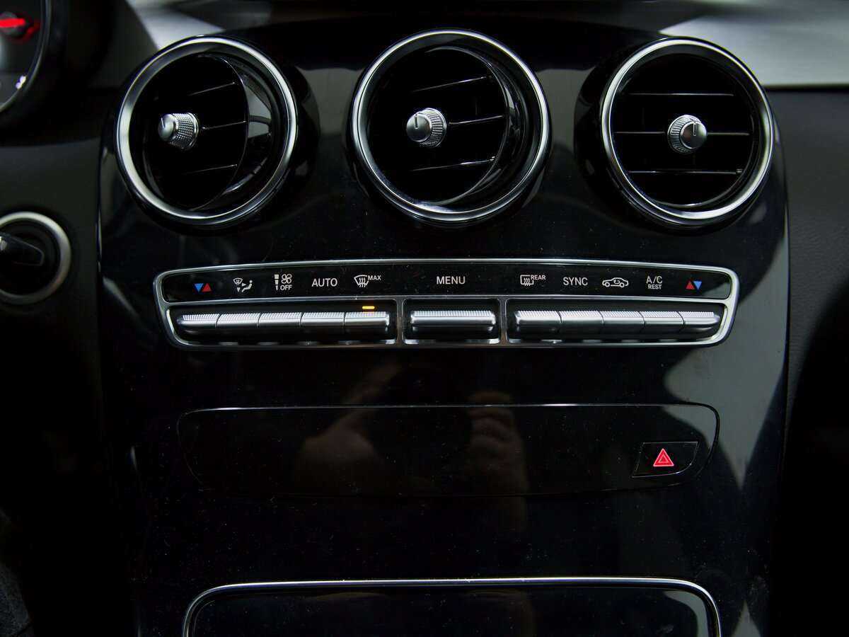 Купить Mercedes-Benz C-Класс 180, 2014, 143 272 км, фото №12