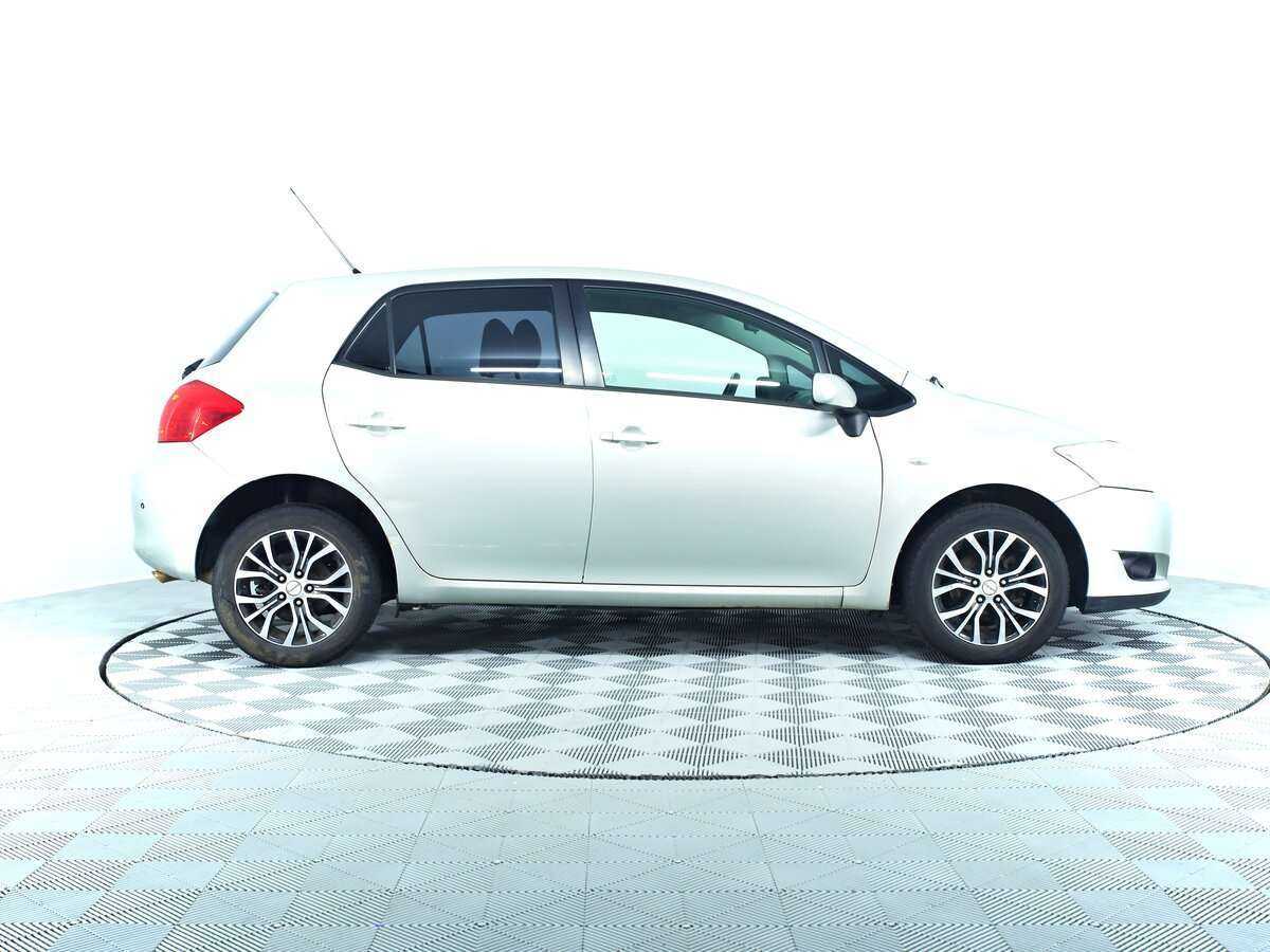 Купить Toyota Auris, 2008, 189 193 км, фото №4