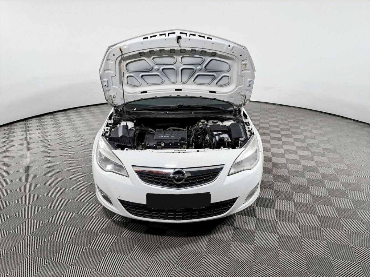 Купить Opel Astra, 2011, 165 120 км, фото №9