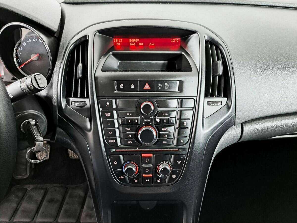 Купить Opel Astra, 2011, 165 120 км, фото №15