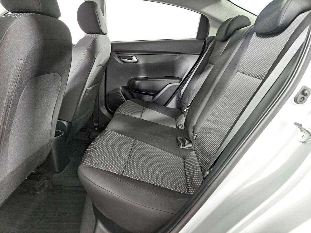 Купить Kia Rio, 2017, 87 000 км, фото №10