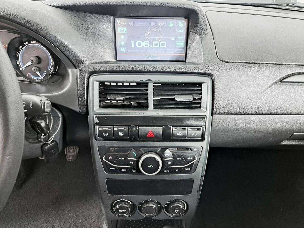 Купить Lada (ВАЗ) Priora, 2013, 223 540 км, фото №13