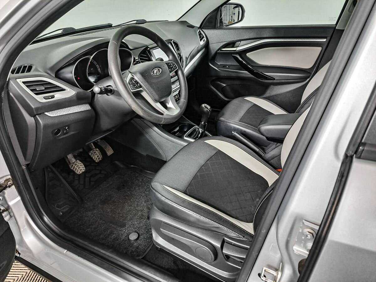 Купить Lada (ВАЗ) Vesta SW Cross, 2018, 179 216 км, фото №14