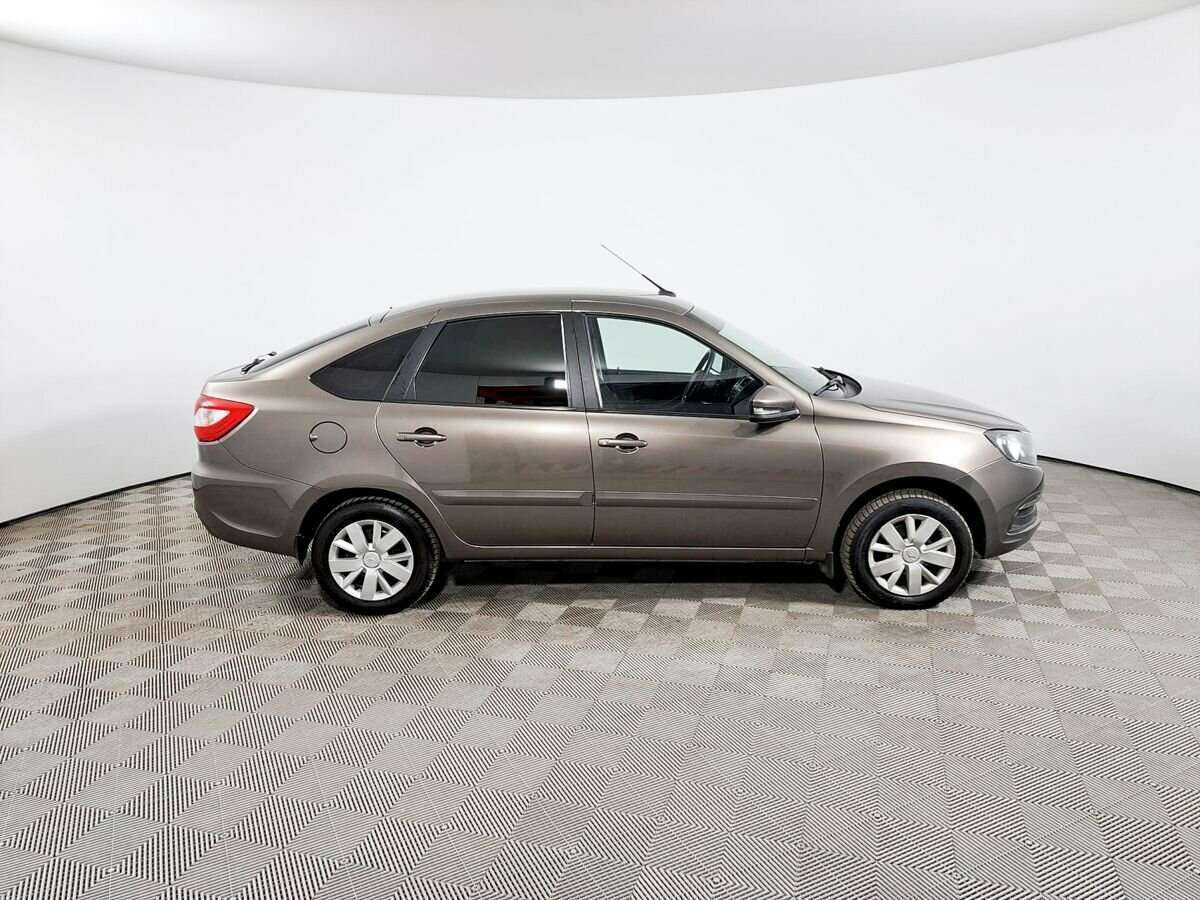 Купить Lada (ВАЗ) Granta, 2019, 69 576 км, фото №4