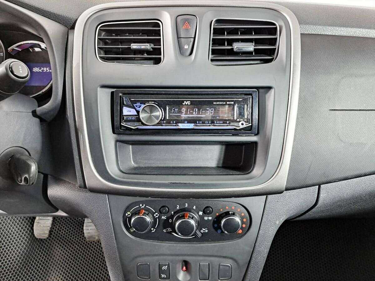 Купить Renault Sandero, 2015, 186 294 км, фото №13