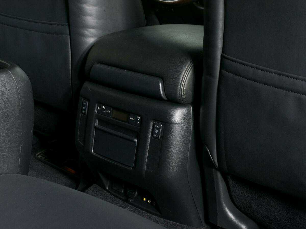 Купить Infiniti QX56, 2011, 170 285 км, фото №17