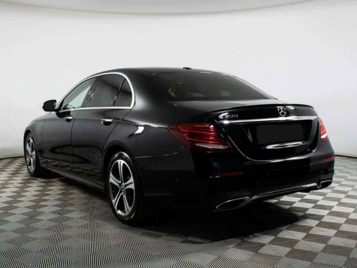 Купить Mercedes-Benz E-Класс 300, 2017, 129 604 км, фото №6