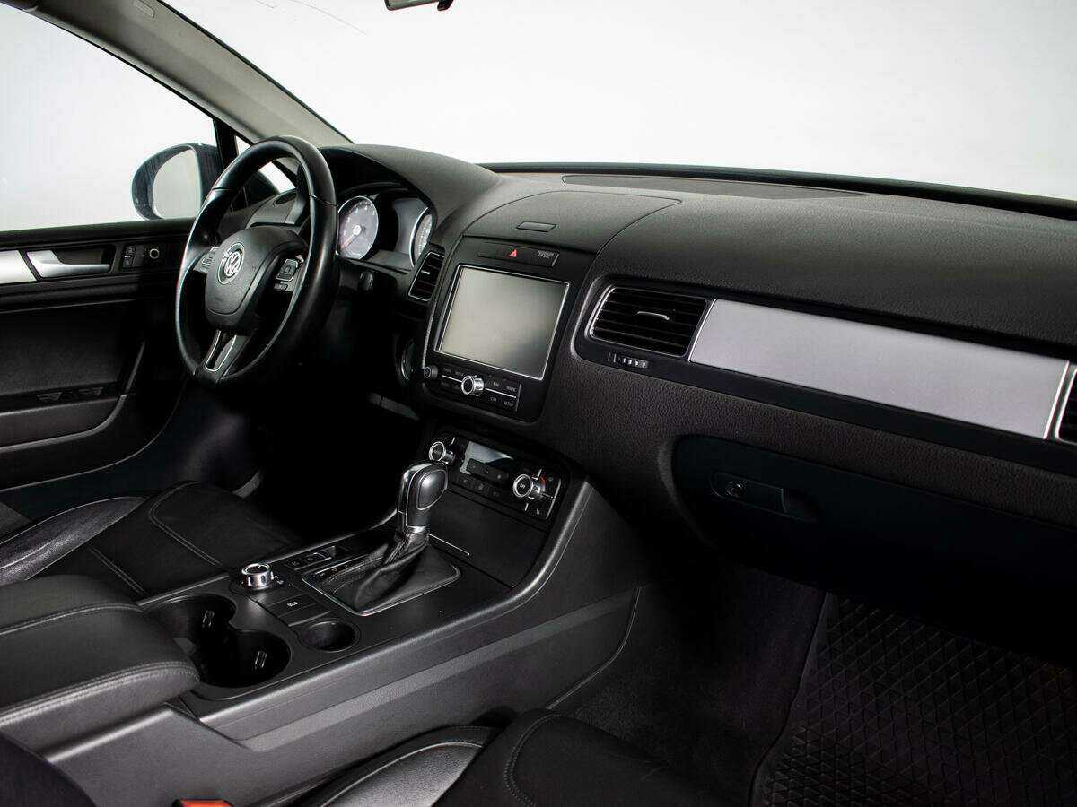 Купить Volkswagen Touareg, 2012, 127 046 км, фото №9
