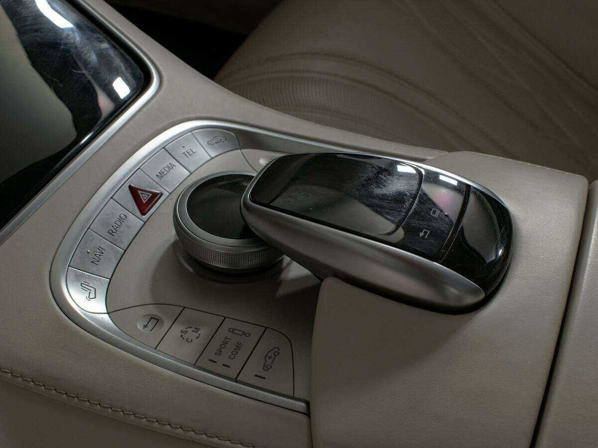 Купить Mercedes-Benz S-Класс AMG 63 AMG, 2015, 94 700 км, фото №21