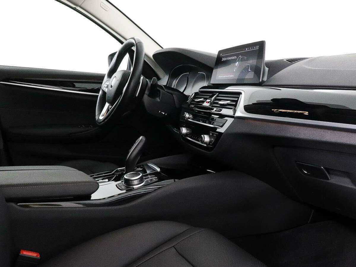 Купить BMW 5 серии 520d, 2020, 60 061 км, фото №6