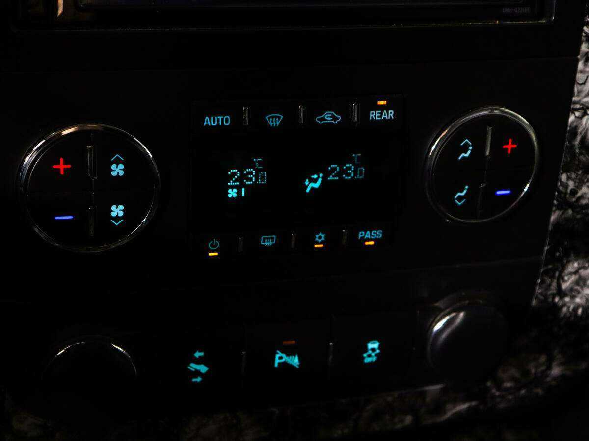 Купить Chevrolet Tahoe 6AT, 2013, 282 668 км, фото №15