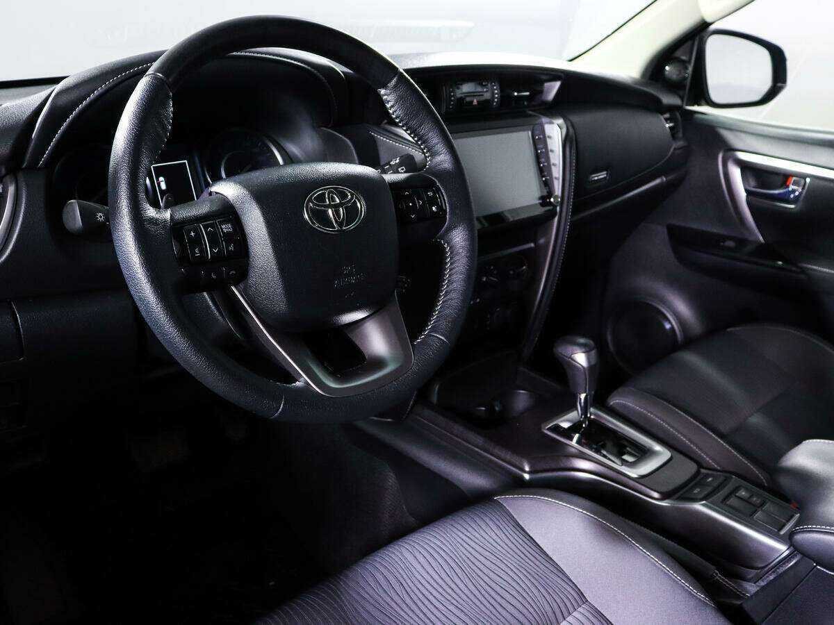Купить Toyota Fortuner, 2021, 35 642 км, фото №12