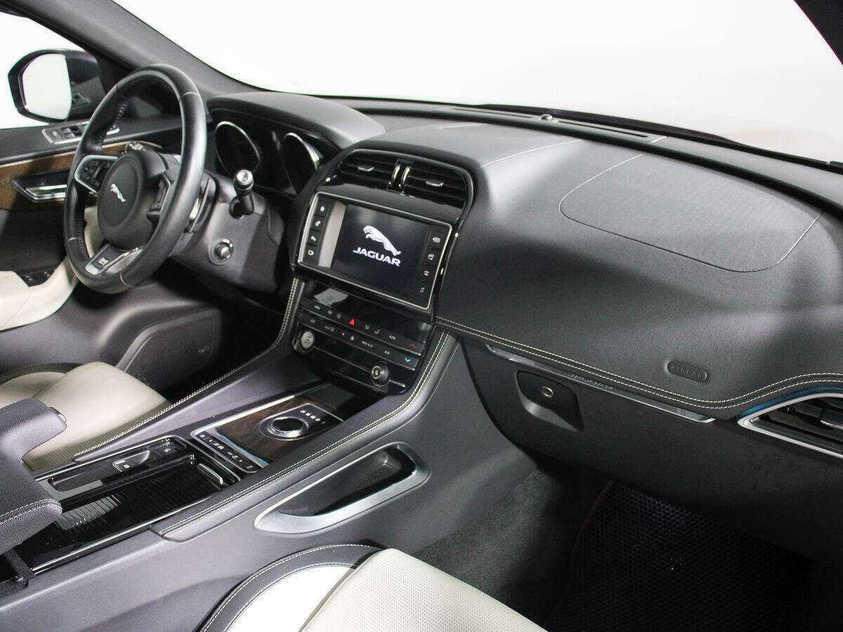 Купить Jaguar F-Pace, 2017, 34 700 км, фото №6