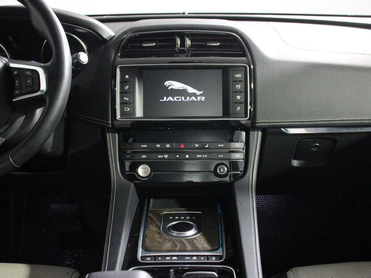 Купить Jaguar F-Pace, 2017, 34 700 км, фото №10