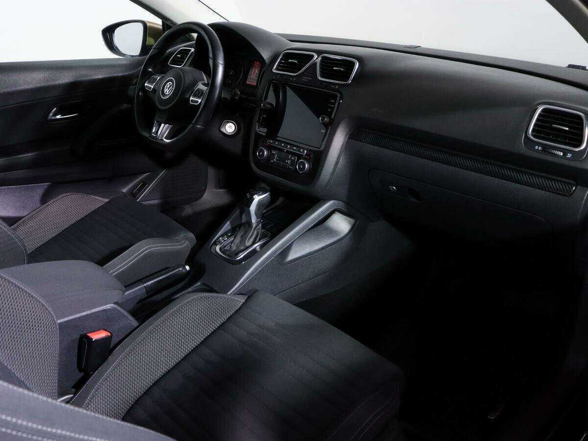Купить Volkswagen Scirocco, 2011, 145 000 км, фото №9