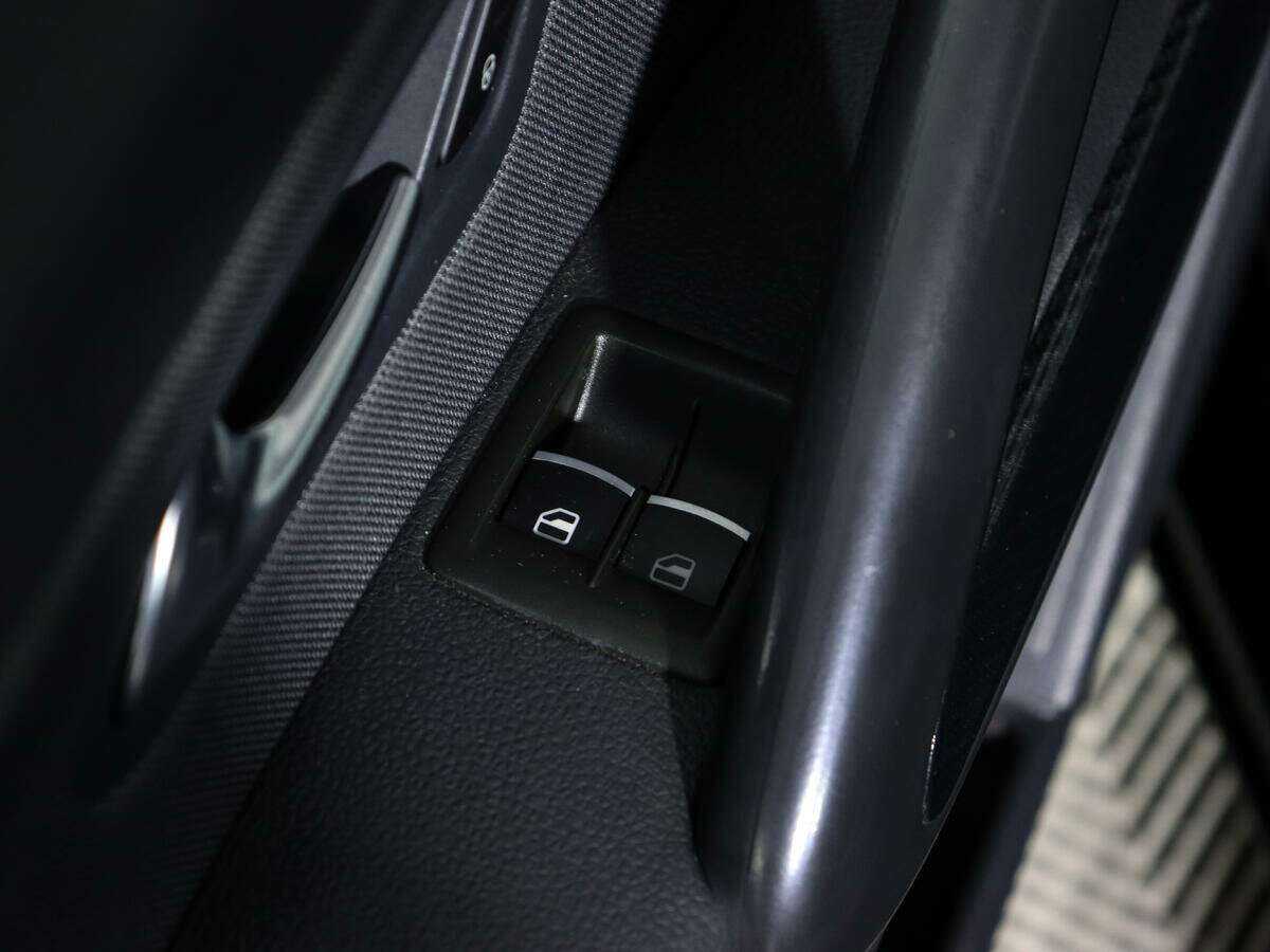 Купить Volkswagen Scirocco, 2011, 145 000 км, фото №16