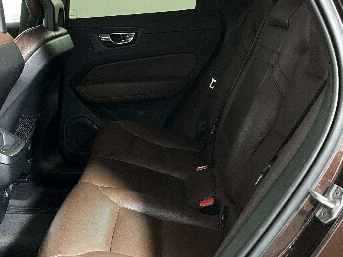 Купить Volvo XC60, 2018, 139 860 км, фото №10