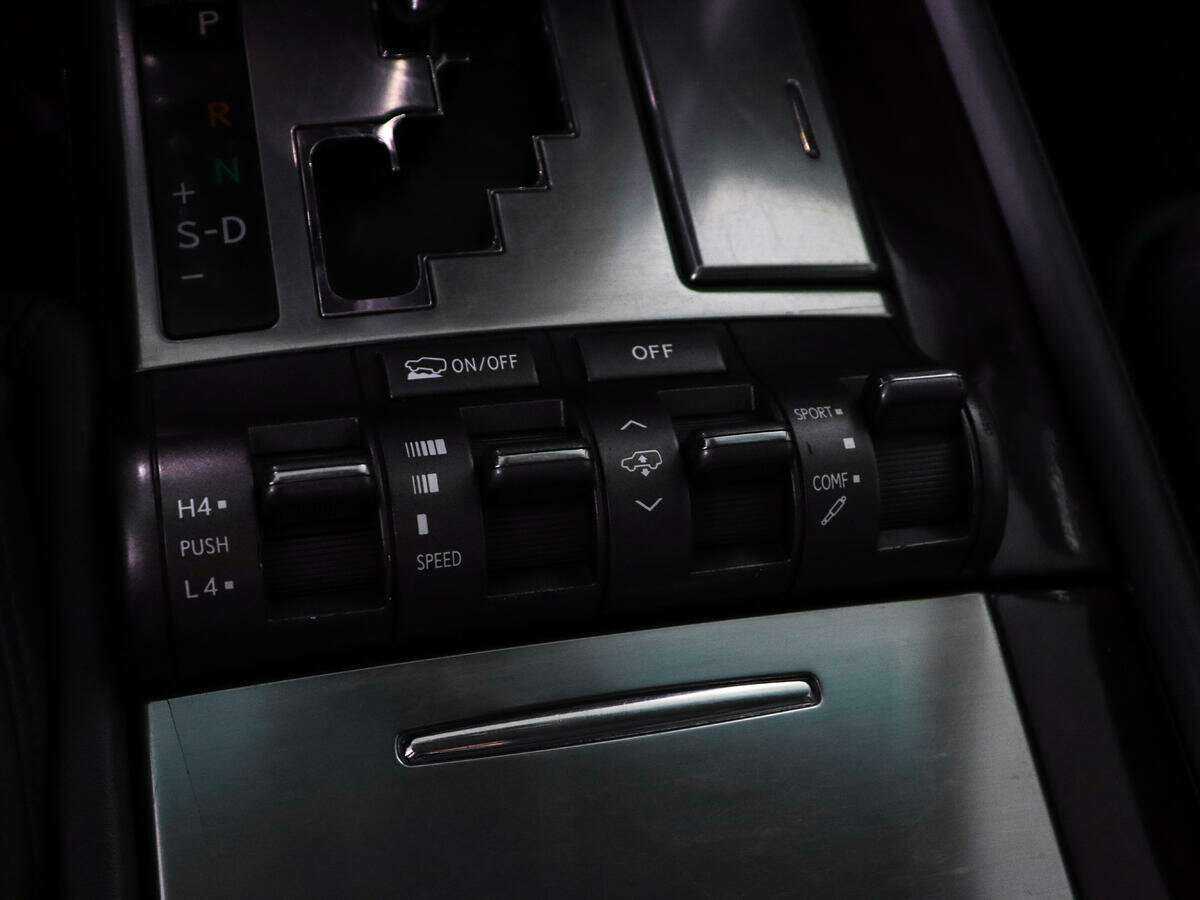 Купить Lexus LX 570, 2008, 252 371 км, фото №23